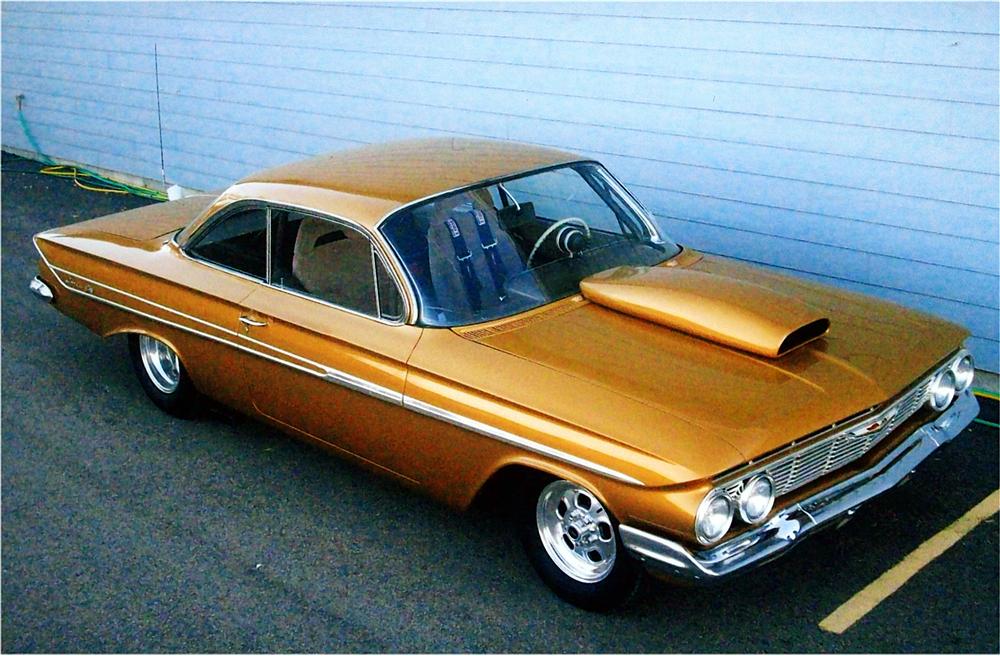 1961 CHEVROLET IMPALA CUSTOM 2 DOOR BUBBLETOP