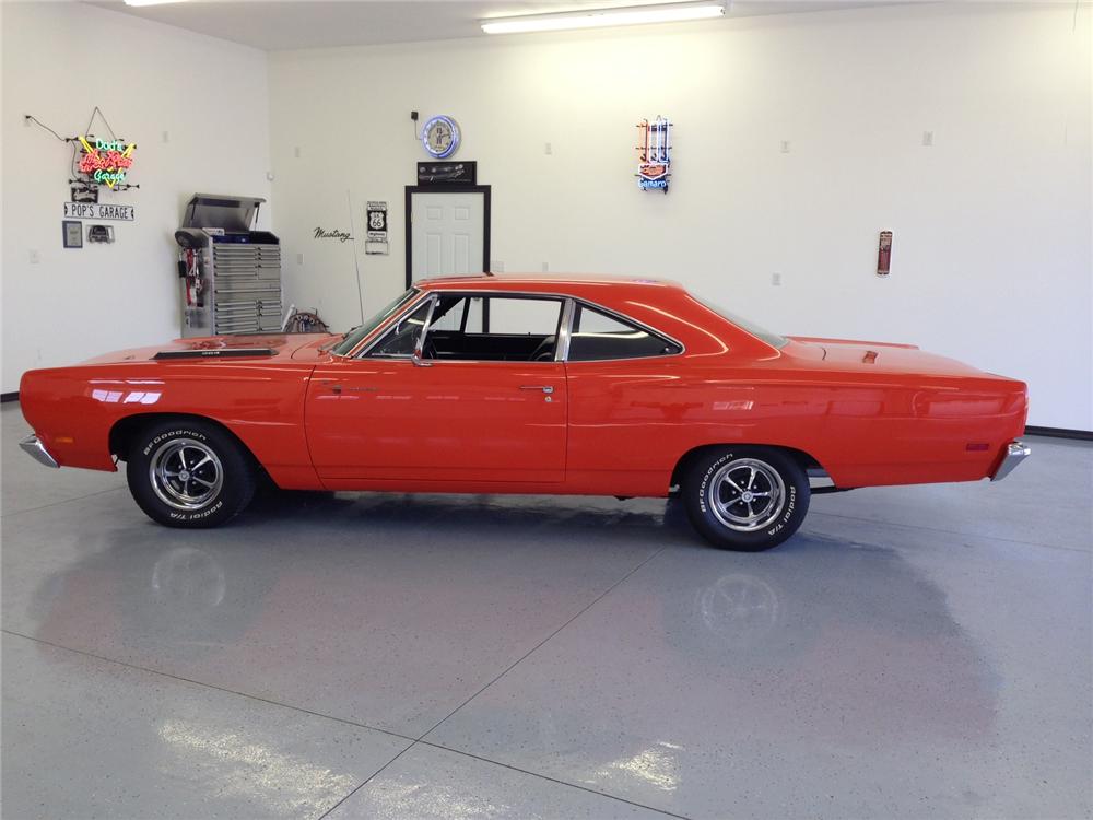 1969 PLYMOUTH ROAD RUNNER 2 DOOR SEDAN