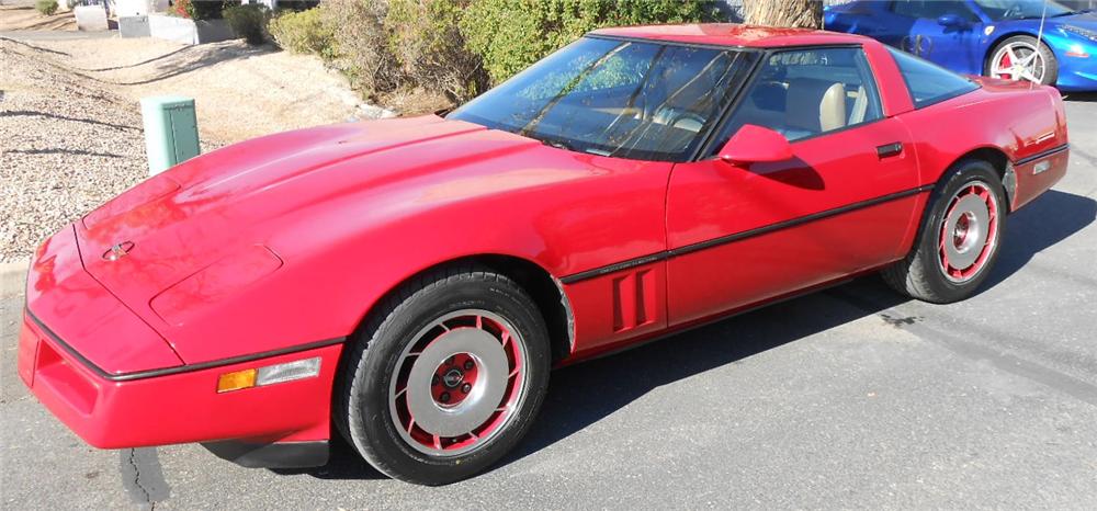 1984 CHEVROLET CORVETTE 2 DOOR COUPE