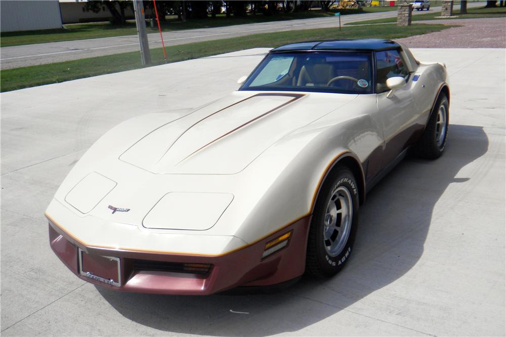 1981 CHEVROLET CORVETTE 2 DOOR COUPE