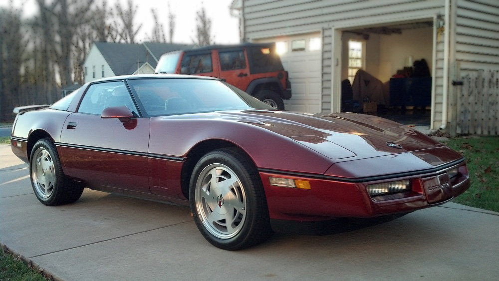 1988 CHEVROLET CORVETTE 2 DOOR COUPE