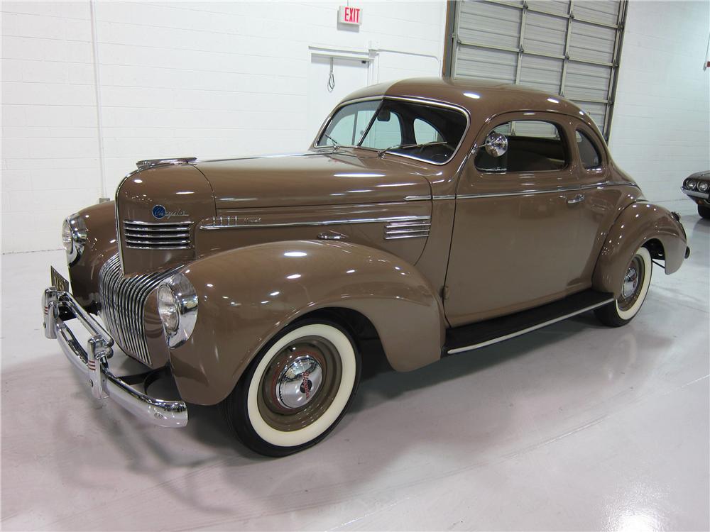 1939 CHRYSLER ROYAL WINDSOR BUSINESS COUPE