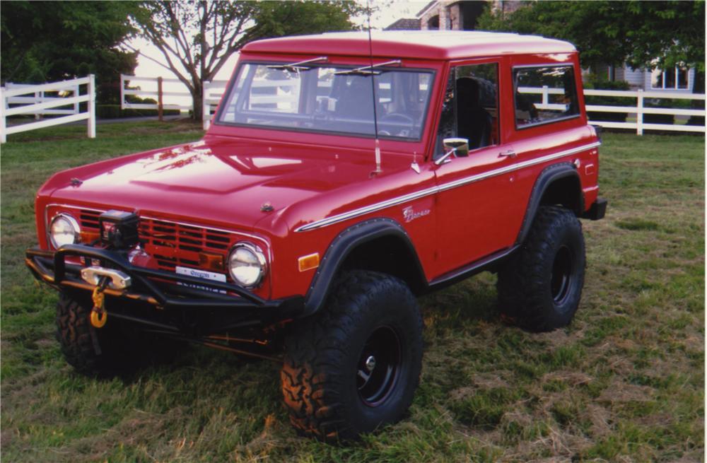 1975 FORD BRONCO CUSTOM SUV