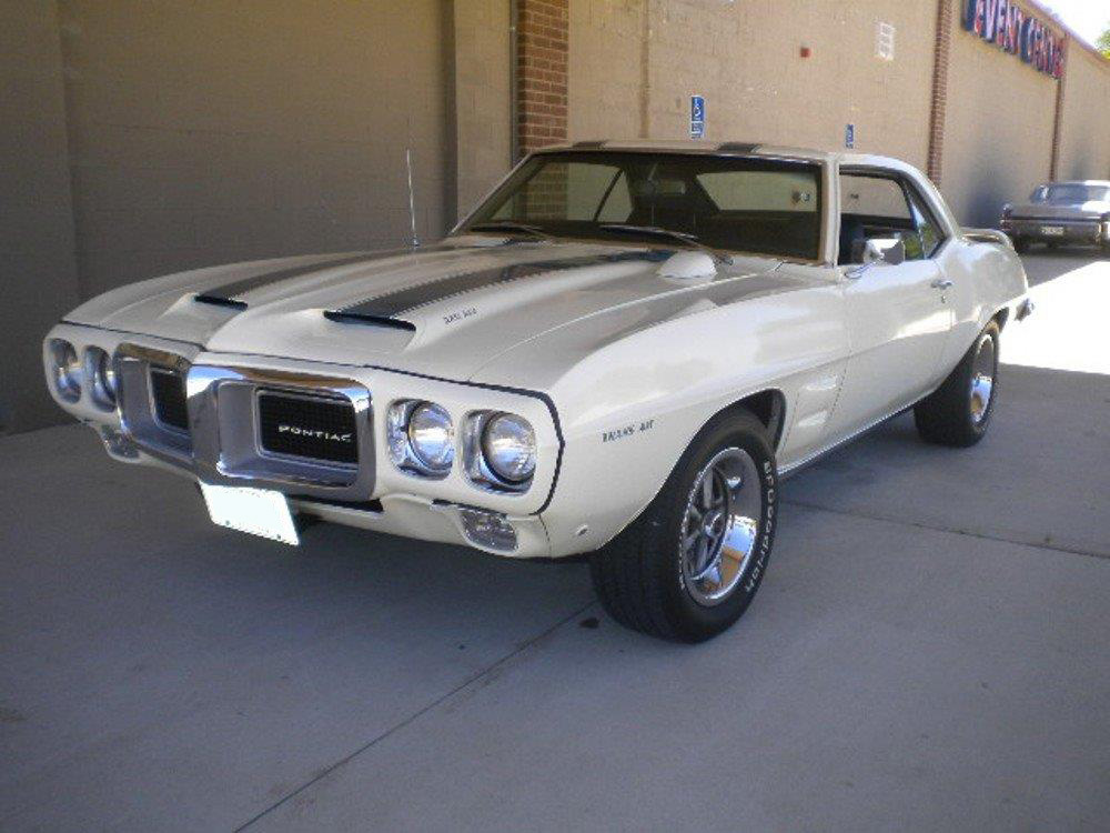 1969 PONTIAC FIREBIRD TRANS AM RE-CREATION