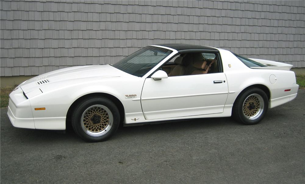 1989 PONTIAC FIREBIRD TRANS AM PACE CAR COUPE