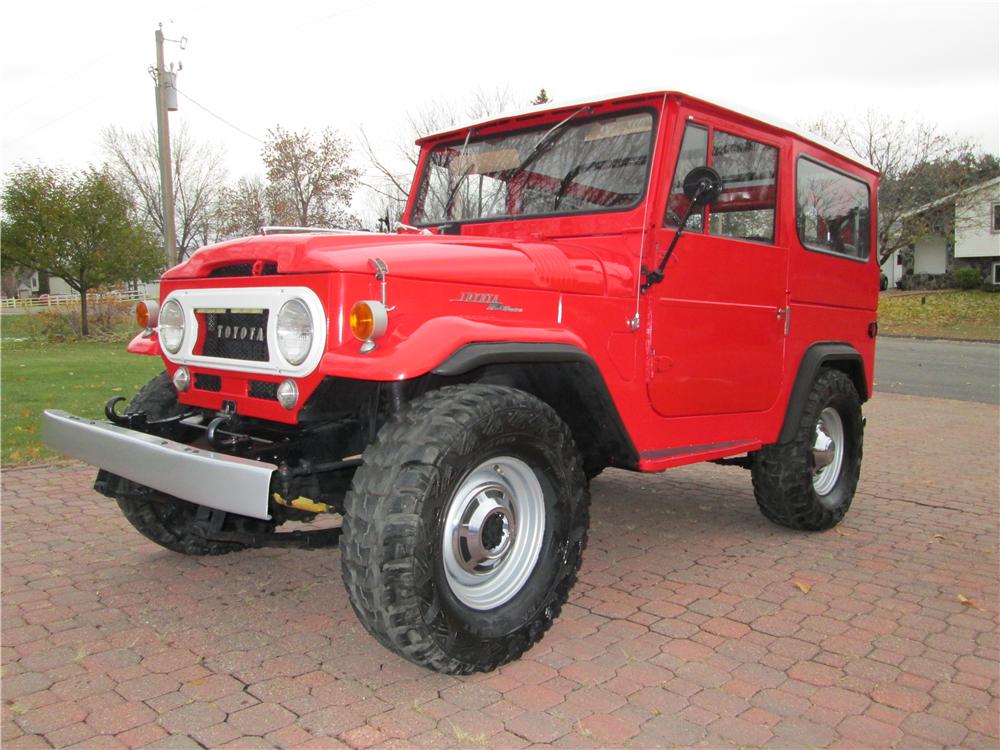 1967 TOYOTA LAND CRUISER FJ-40 SUV