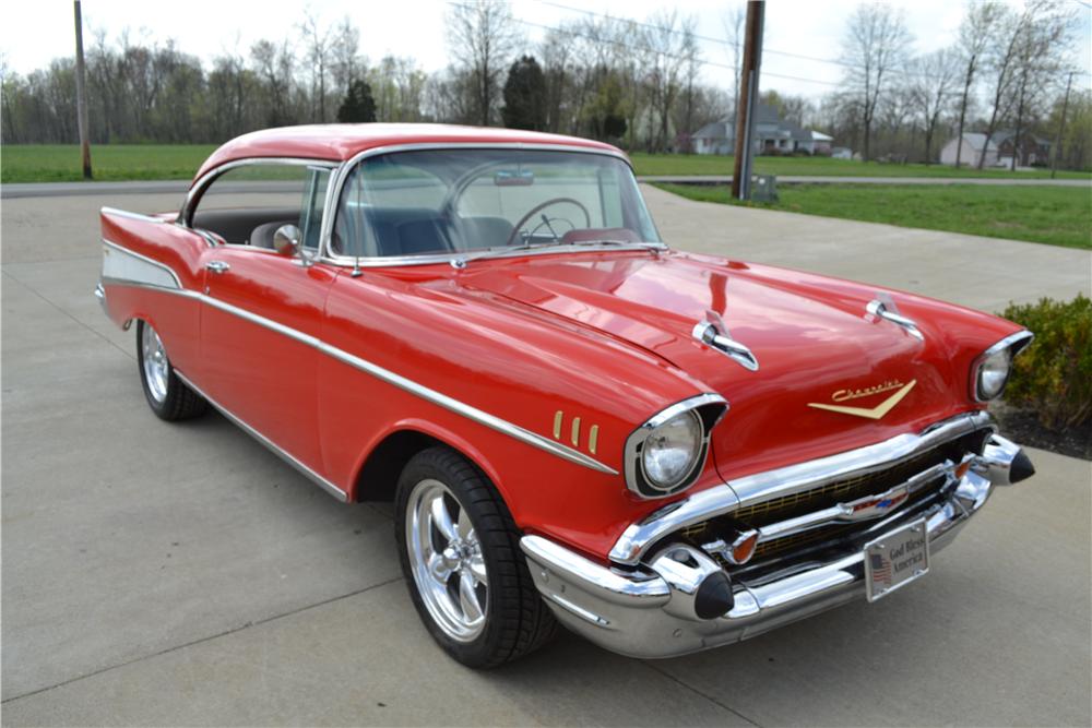 1957 CHEVROLET BEL AIR CUSTOM 2 DOOR HARDTOP