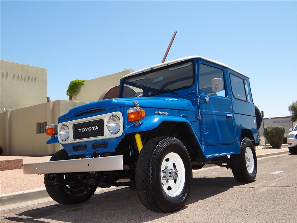 1982 TOYOTA LAND CRUISER FJ-40 2 DOOR SUV