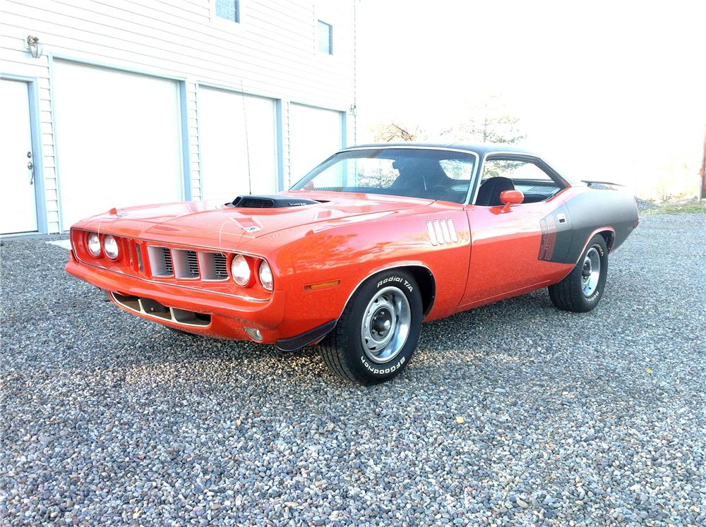 1971 PLYMOUTH CUDA 2 DOOR COUPE