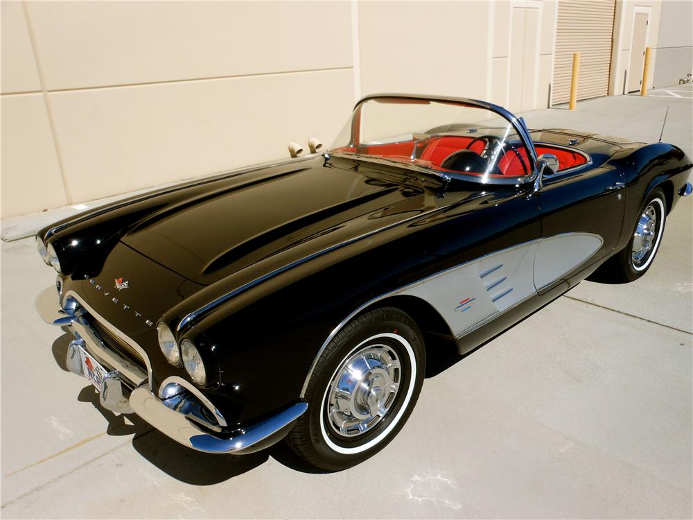 1961 CHEVROLET CORVETTE CONVERTIBLE