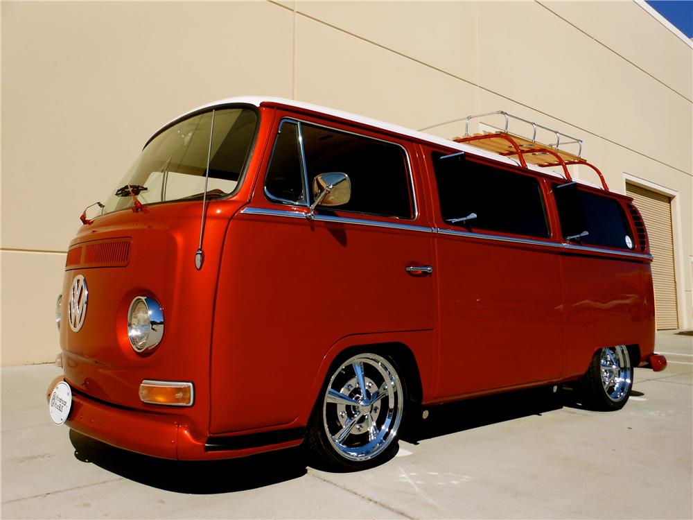 1968 VOLKSWAGEN BAY WINDOW CUSTOM BUS