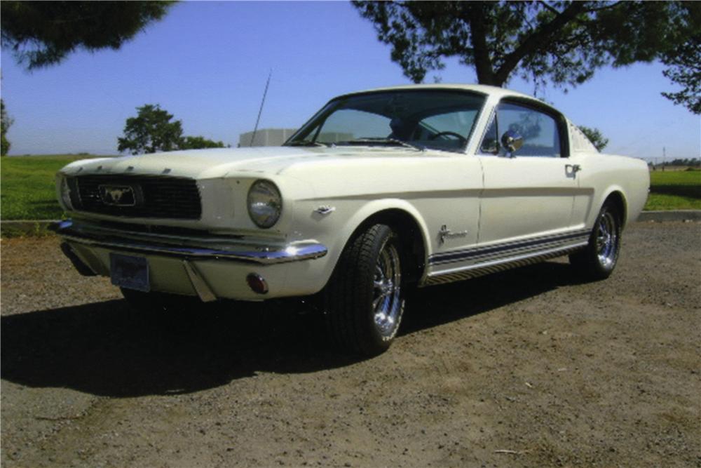 1966 FORD MUSTANG FASTBACK