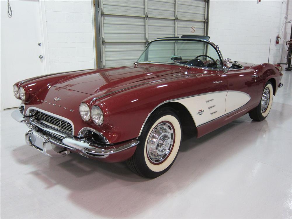 1961 CHEVROLET CORVETTE CONVERTIBLE