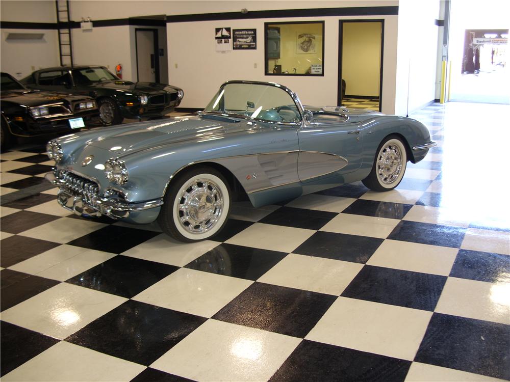 1958 CHEVROLET CORVETTE CUSTOM CONVERTIBLE