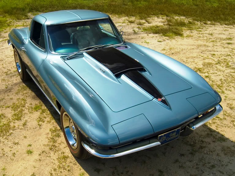 1967 CHEVROLET CORVETTE 2 DOOR COUPE