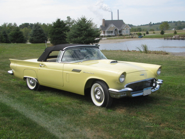 1957 FORD THUNDERBIRD E CONVERTIBLE