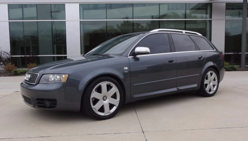 2005 Audi S4 Avant 6-Speed