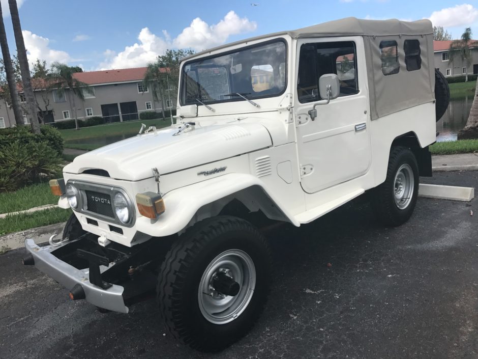 1977 Toyota Land Cruiser FJ43