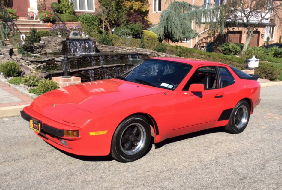 15K-Mile 1985 Porsche 944