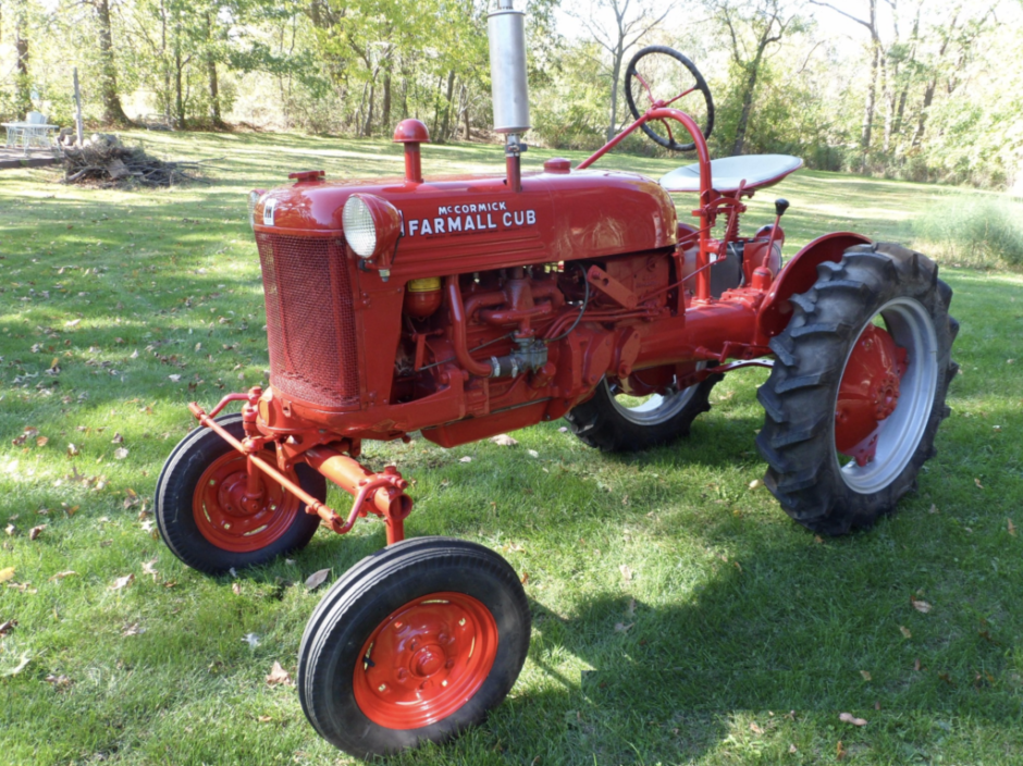 No Reserve: 1949 International Farmall Cub Tractor