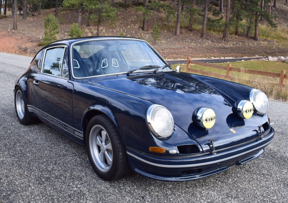 Modified 1976 Porsche 911