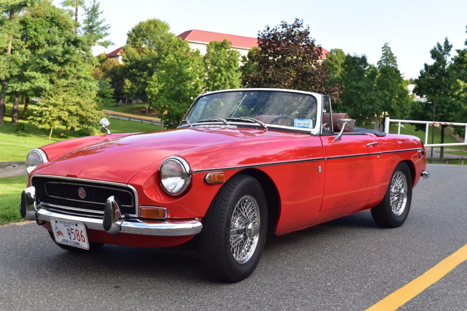 Restored 1971 MGB Roadster 4-Speed