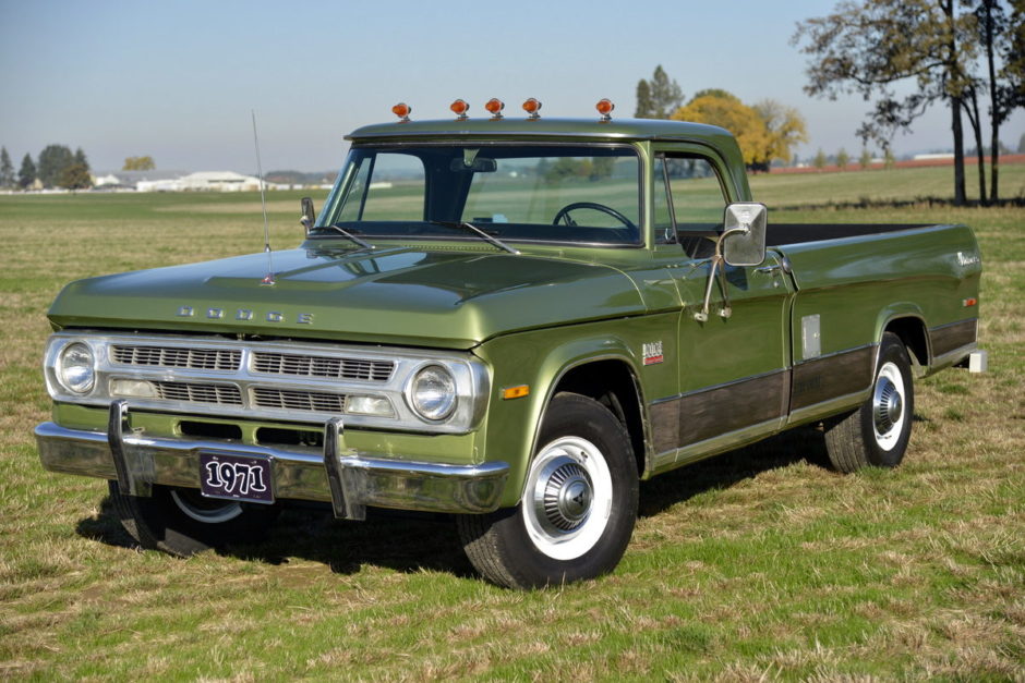 No Reserve: 1971 Dodge D200 Adventurer SE Camper Special