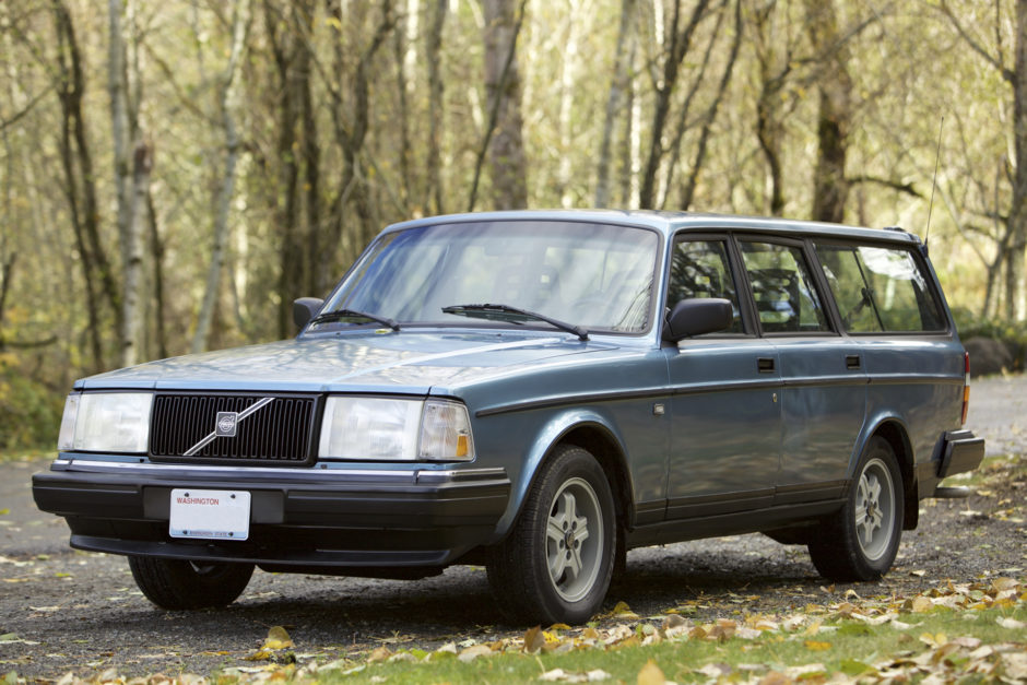 No Reserve: 1993 Volvo 240 Wagon