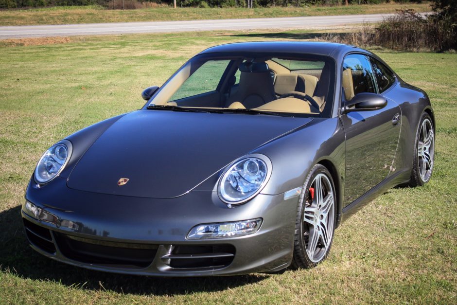 2005 Porsche 911 Carrera S 6-Speed