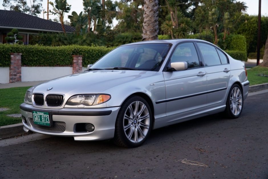 2003 BMW 330i Sedan ZHP 6-Speed