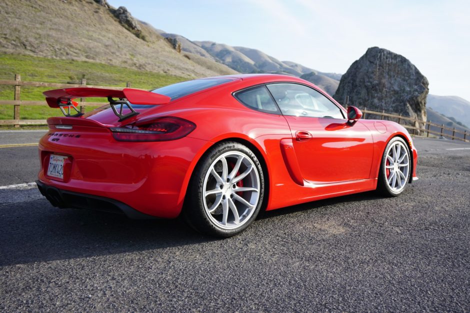 2016 Porsche Cayman GT4