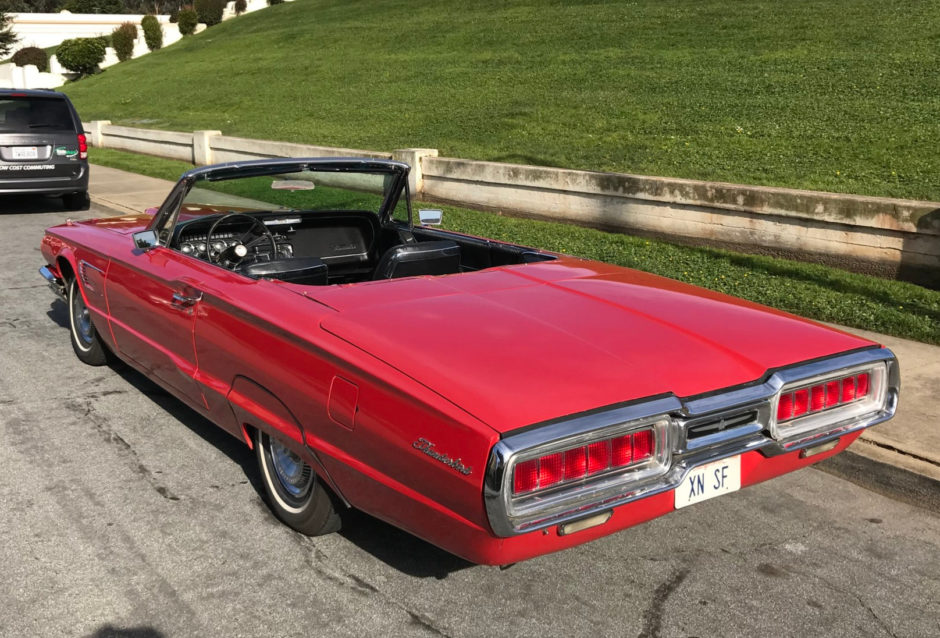 1965 Ford Thunderbird