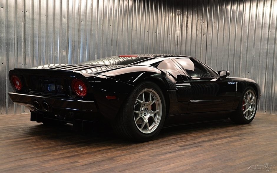 6K-Mile 2006 Ford GT