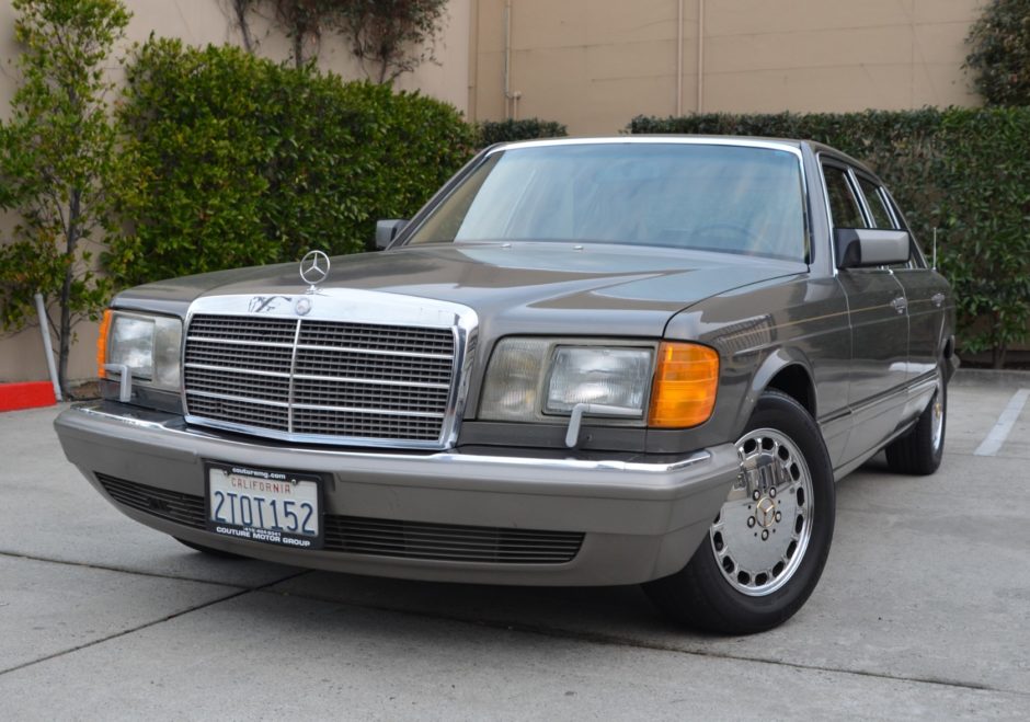 1990 Mercedes-Benz 300SEL