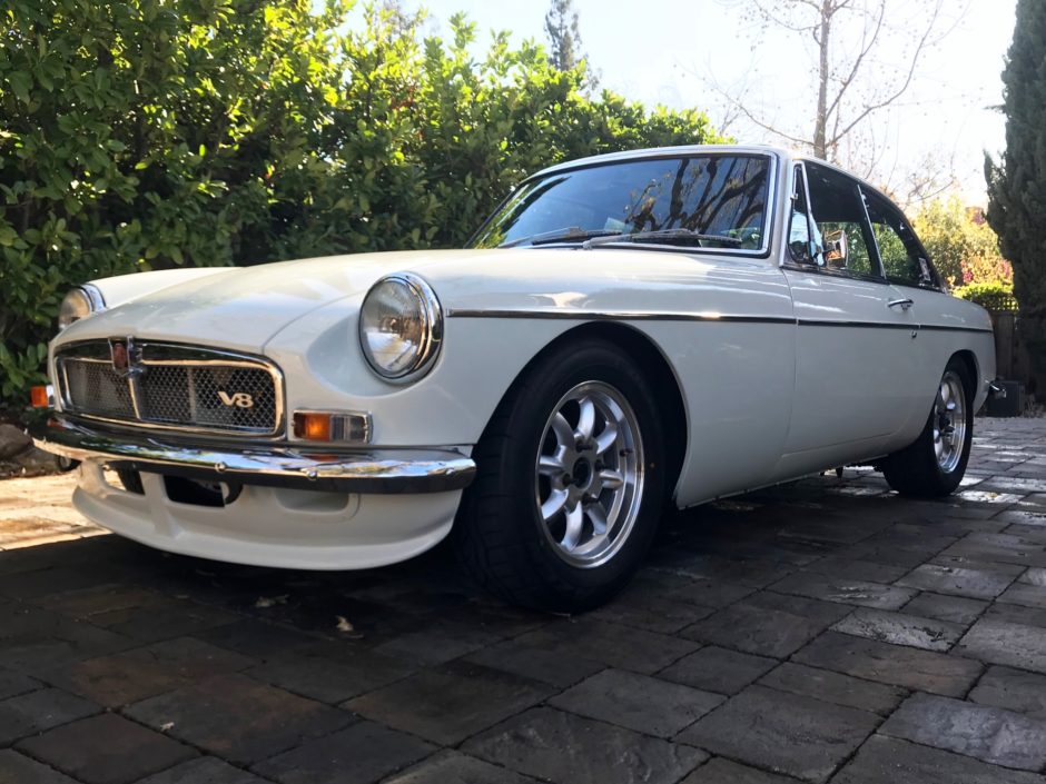 1973 MGB GT V8 5-Speed