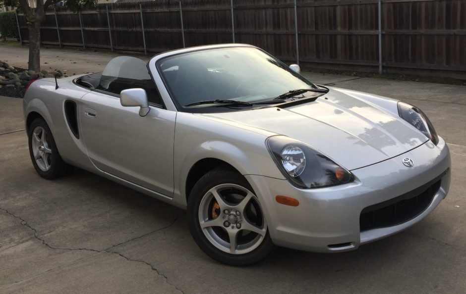 11K-Mile 2001 Toyota MR2 Spyder 5-Speed