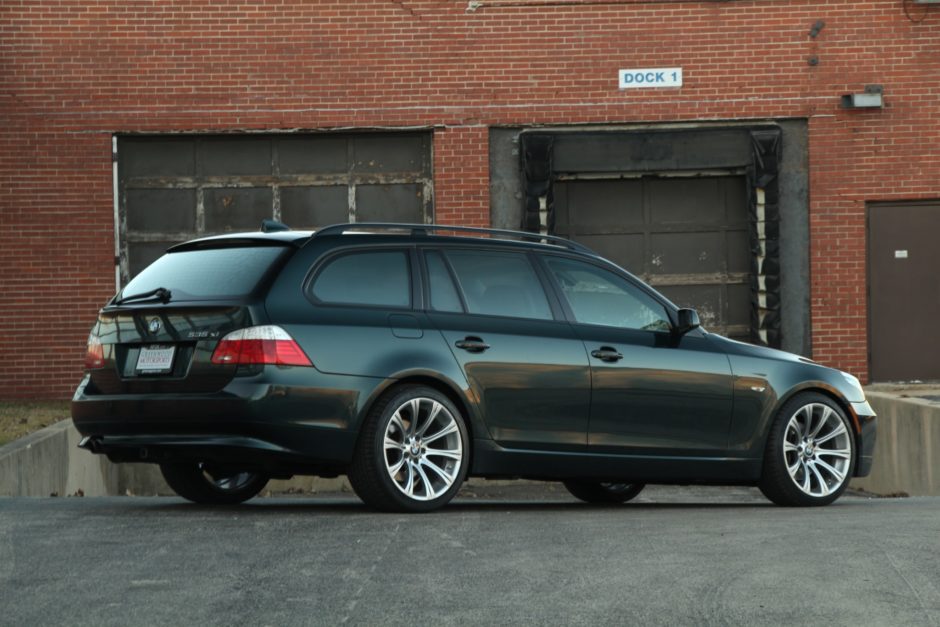 2008 BMW 535xi Touring 6-Speed