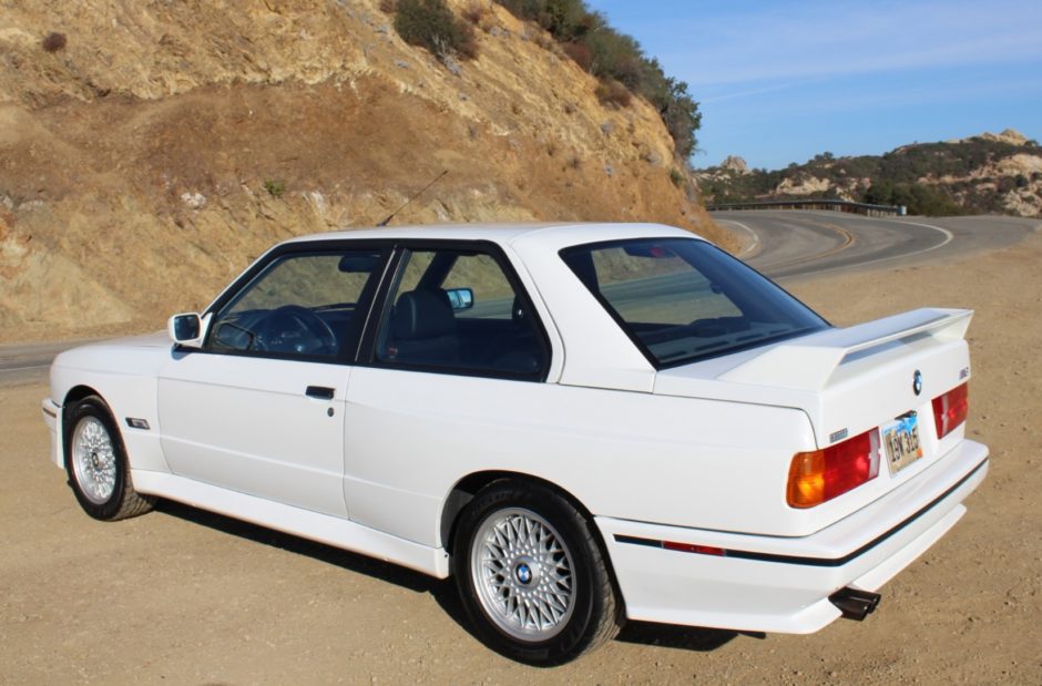 35K-Mile 1989 BMW M3