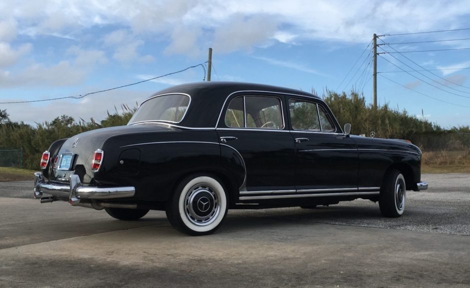 1959 Mercedes-Benz 220S 4-Speed