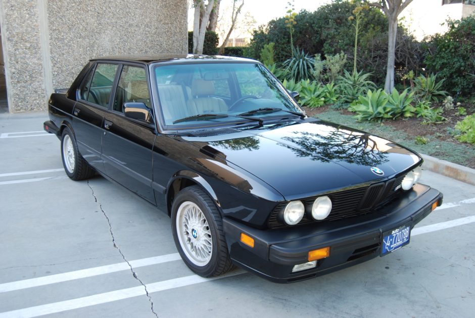 1988 BMW M5