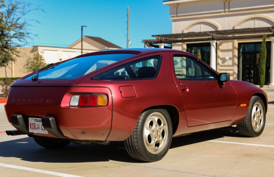 Euro 1981 Porsche 928 5-Speed