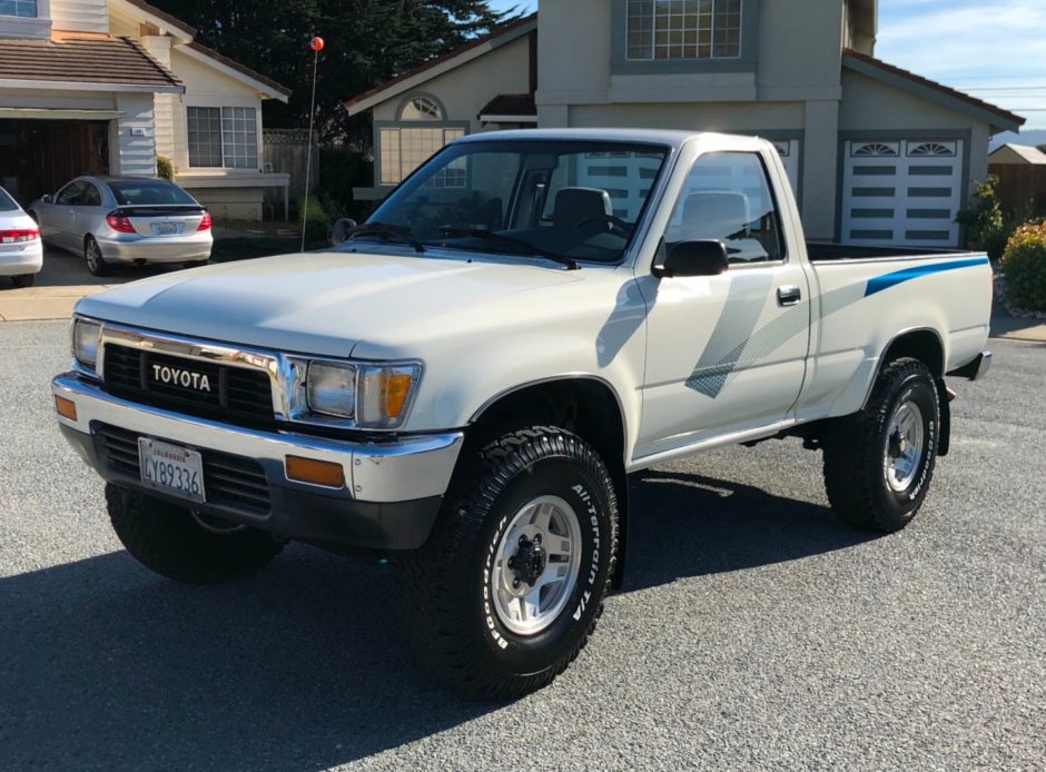 1989 Toyota 4×4 Pickup 5-Speed