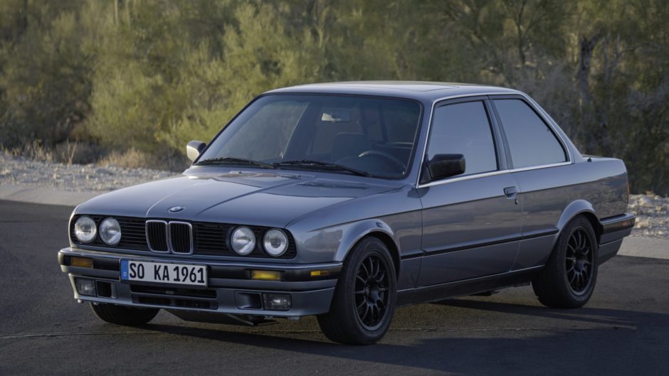 No Reserve: 1989 BMW 325i