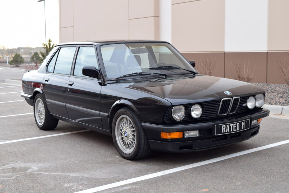 1988 BMW M5