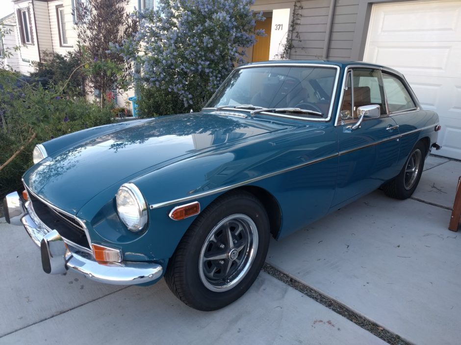 No Reserve: 1972 MG MGB GT