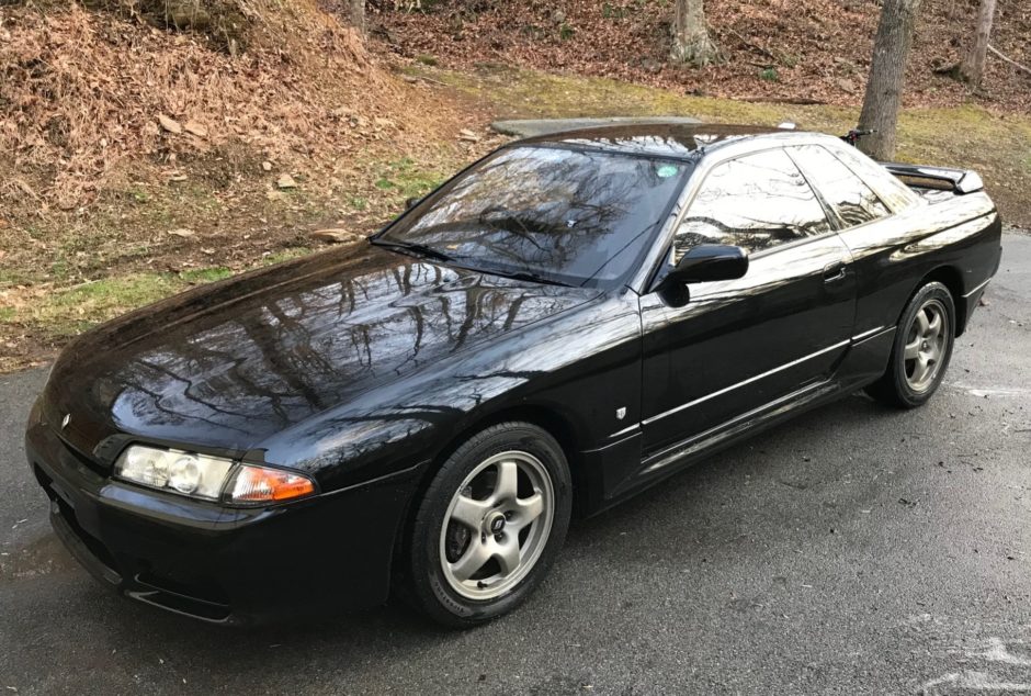 1991 Nissan Skyline GTS-T 5-Speed
