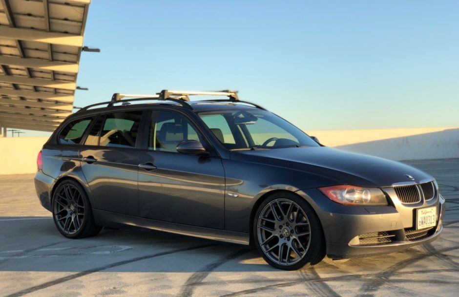 No Reserve: 2007 BMW 328xi Wagon 6-Speed
