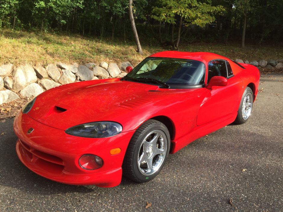 14K-Mile 1998 Dodge Viper GTS