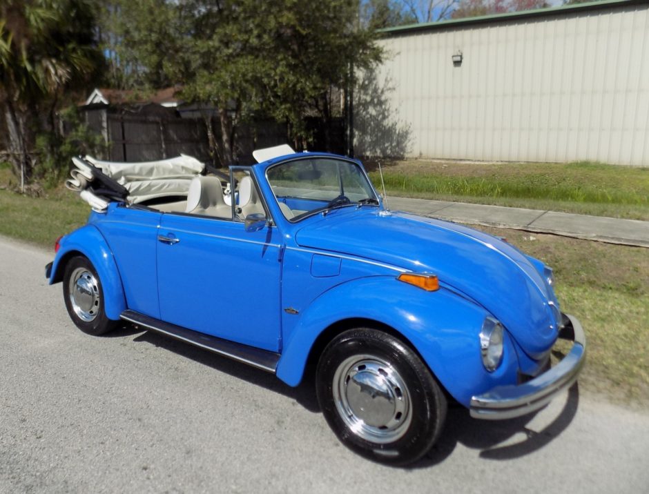 1972 Volkswagen Super Beetle Convertible