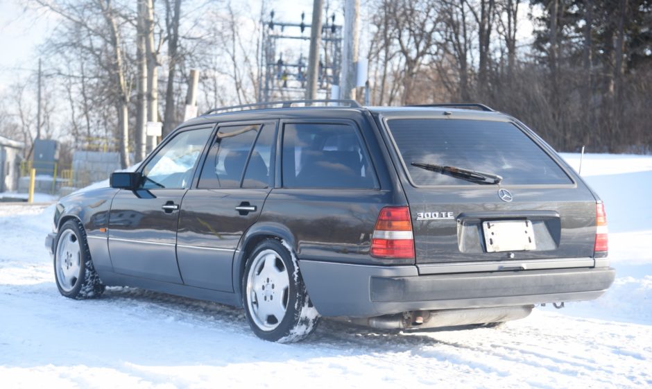 No Reserve: 1990 Mercedes-Benz 300TE